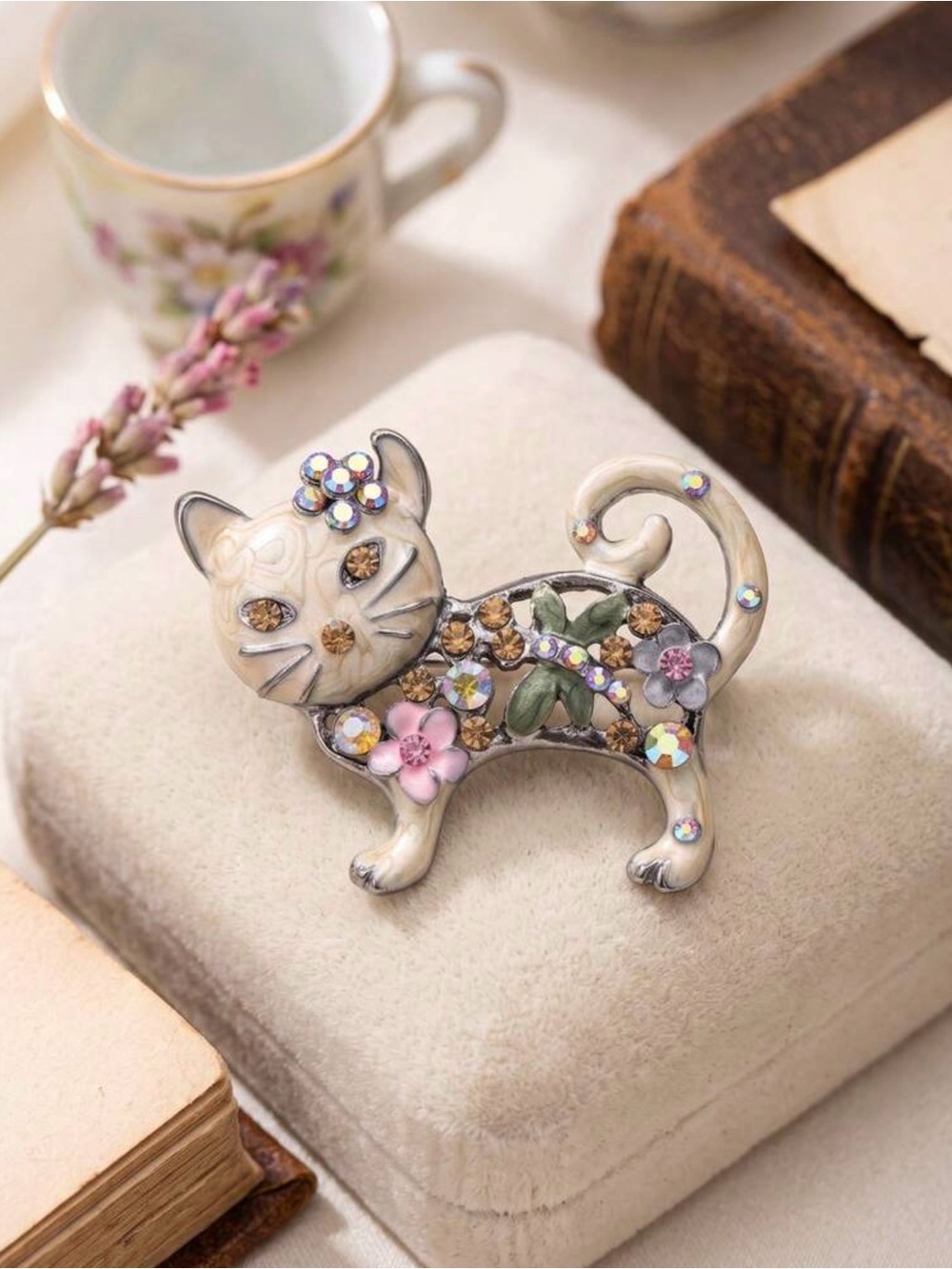 Cat Brooch